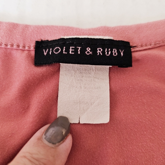 Violet & Ruby maternity top size L (?) mauve ruching 3/4 sleeve soft handprints - Picture 7 of 7